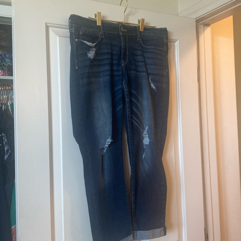 Denizen from Levi’s - Low rise boyfriend Capri jeans
